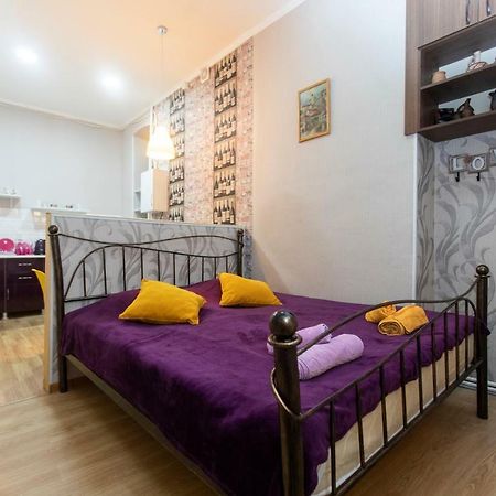 Minimalist Studio Walking Distance To City Centre Apartment Tbilisi Bagian luar foto