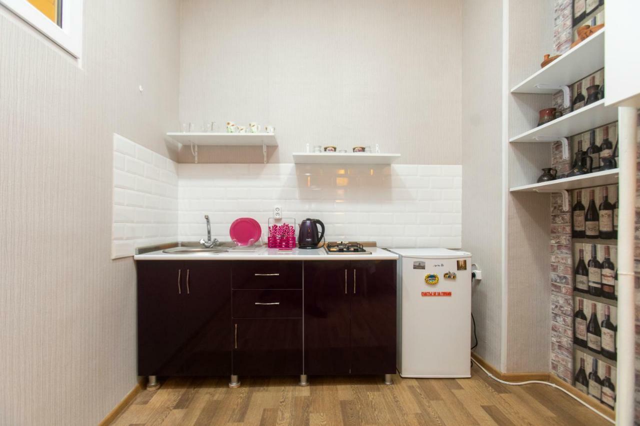 Minimalist Studio Walking Distance To City Centre Apartment Tbilisi Bagian luar foto